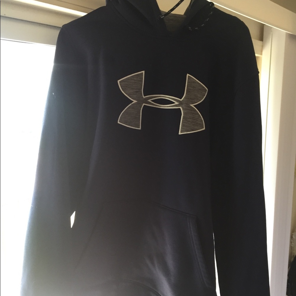 Large navy blue under armour sweatshirt